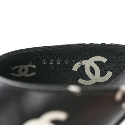 Chanel Lambskin Printed Coco Beach Sandals 40 Black White 8 of 14