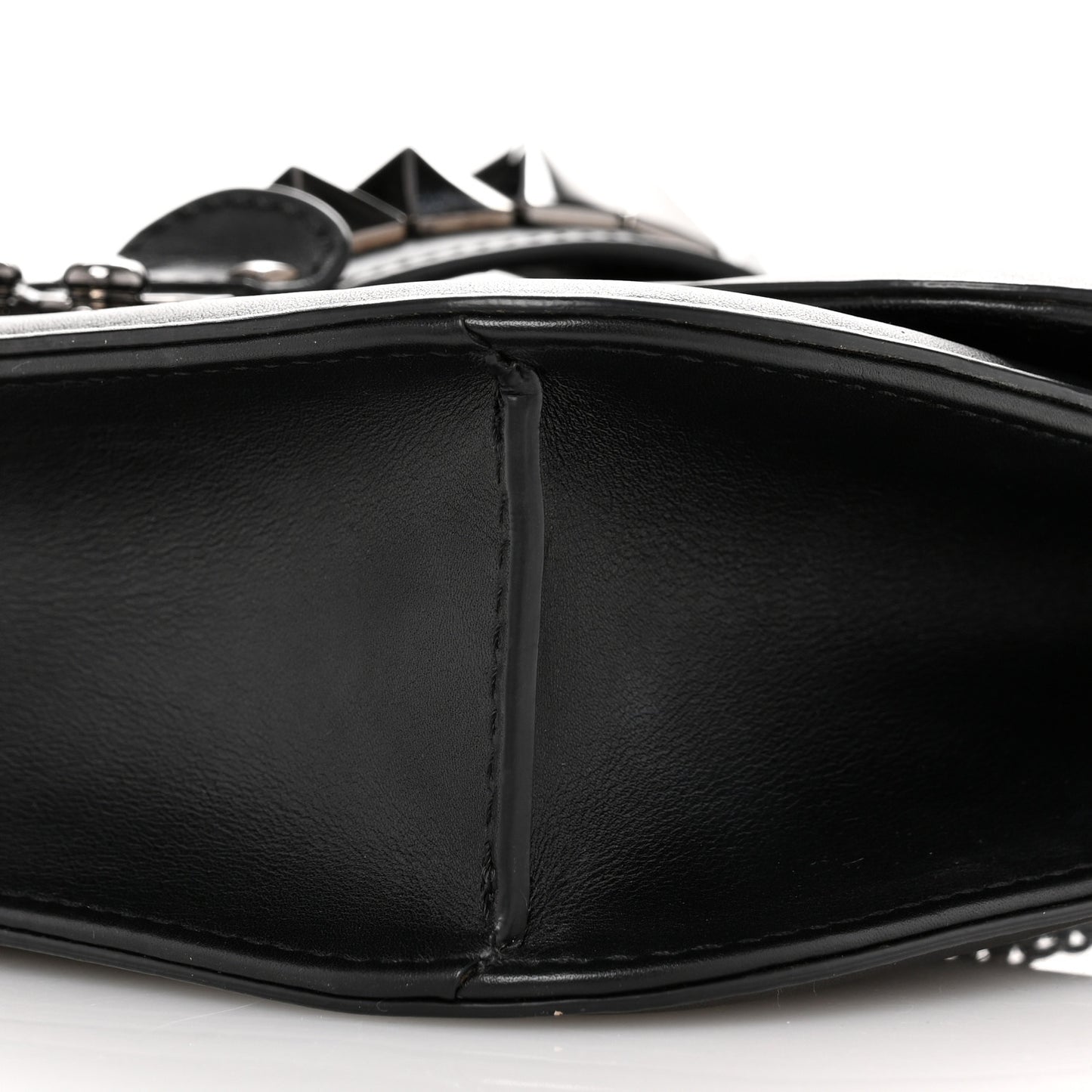 Vitello Medium Glam Lock Rockstud Flap Black