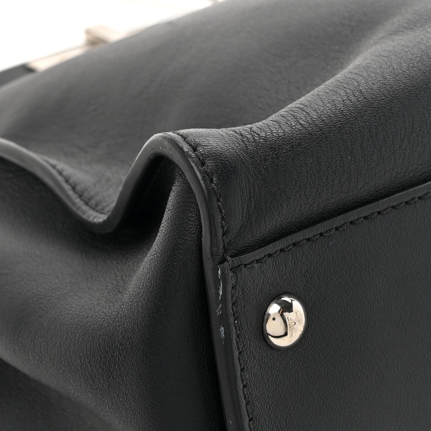 Vitello Dolce Marmol Patent Crocodile Trapuntata Large Peekaboo Iconic Satchel Black Fumo