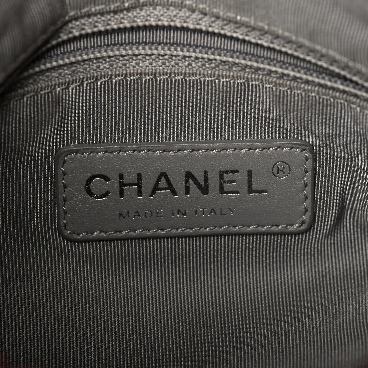 Crumpled Calfskin Quilted Medium Elastic Flap Bordeaux