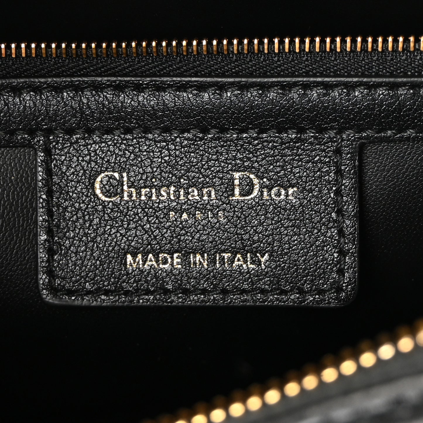 Calfskin Macrocannage Groove 25 Bag Black