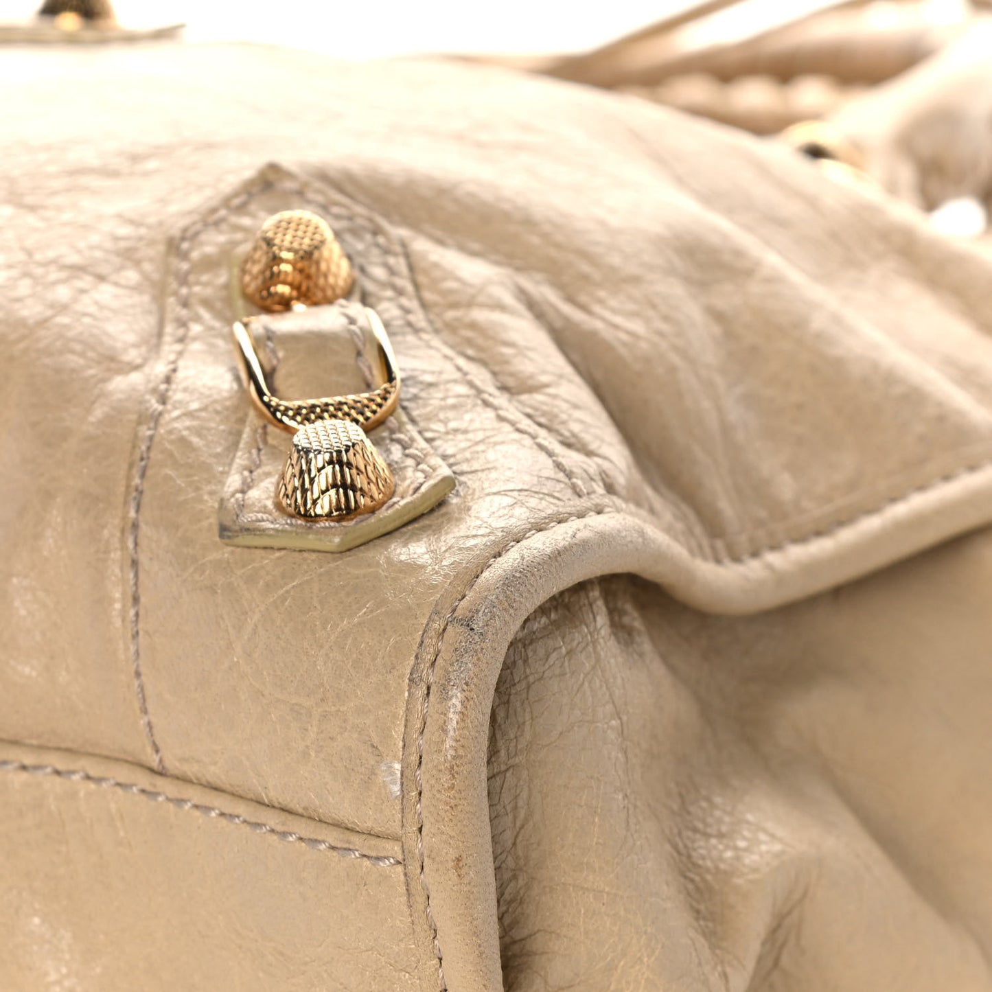 Agneau Giant 12 Gold Hardware City Dune