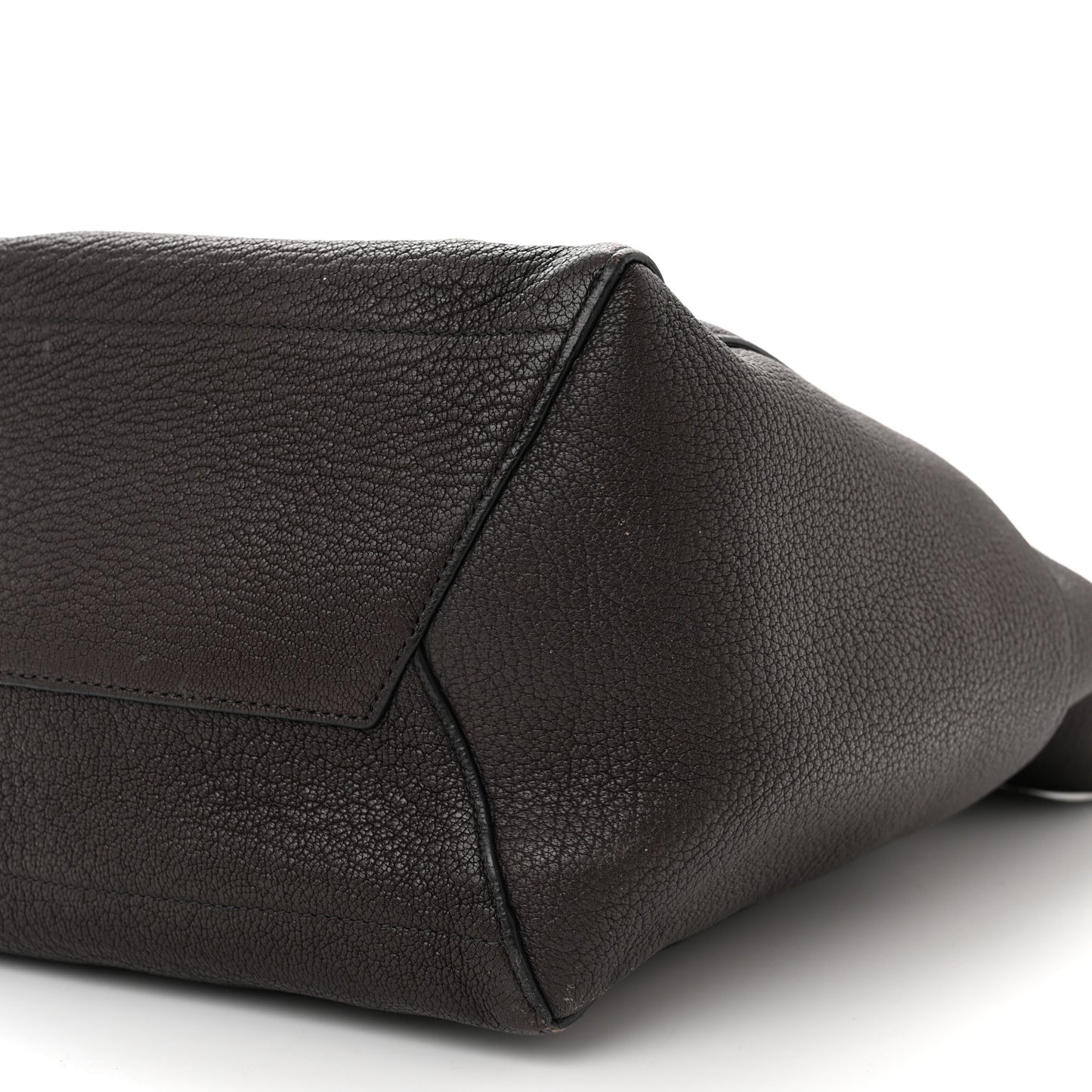 Soft Grained Calfskin Sangle Bucket Bag Ecorce