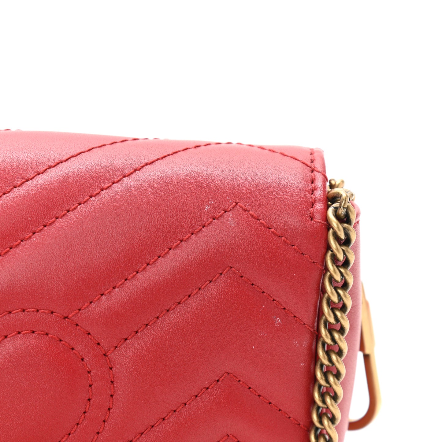 Calfskin Matelasse Super Mini GG Marmont Shoulder Bag Hibiscus Red