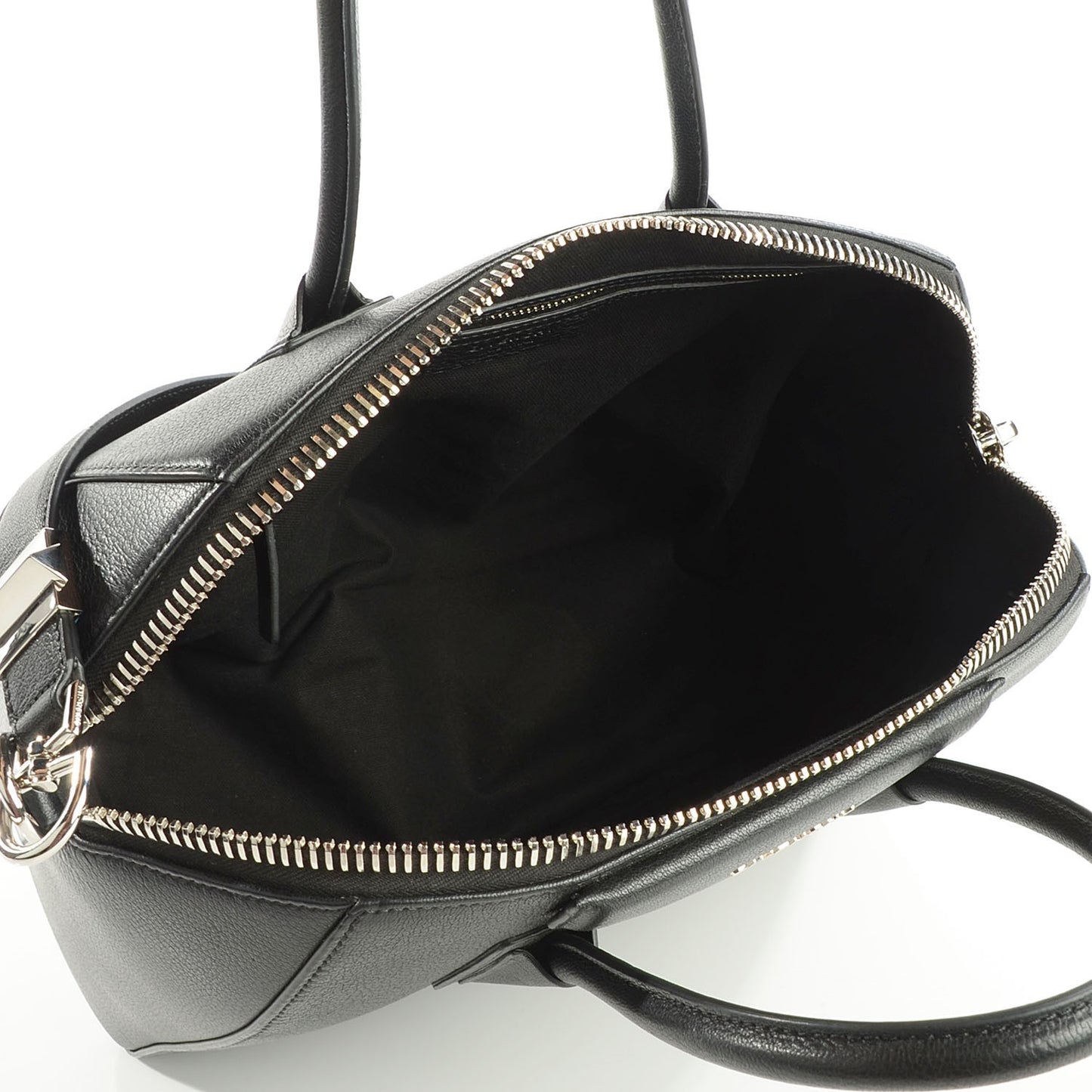 Sugar Goatskin Medium Antigona Black