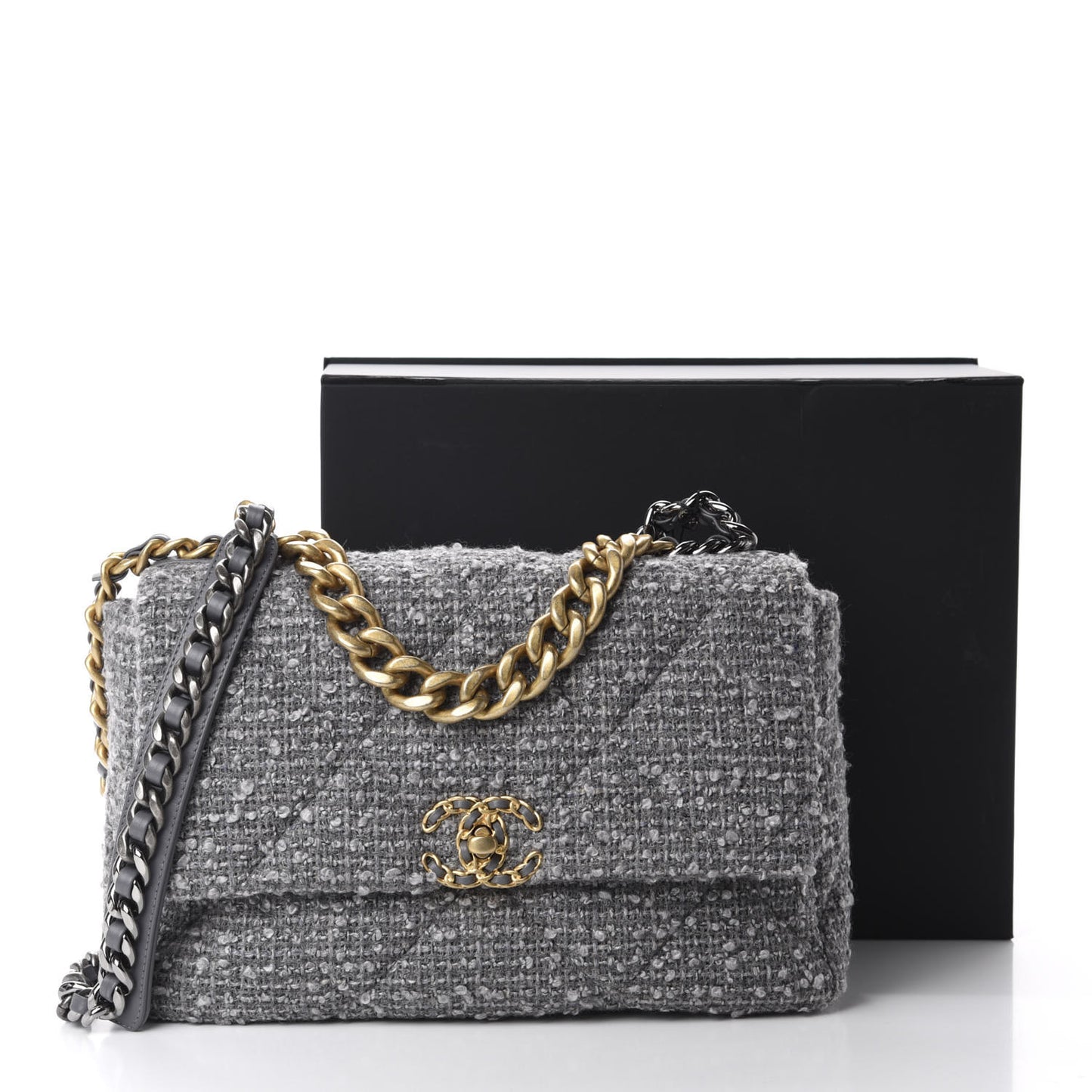 Tweed Quilted Large 19 Flap Grey