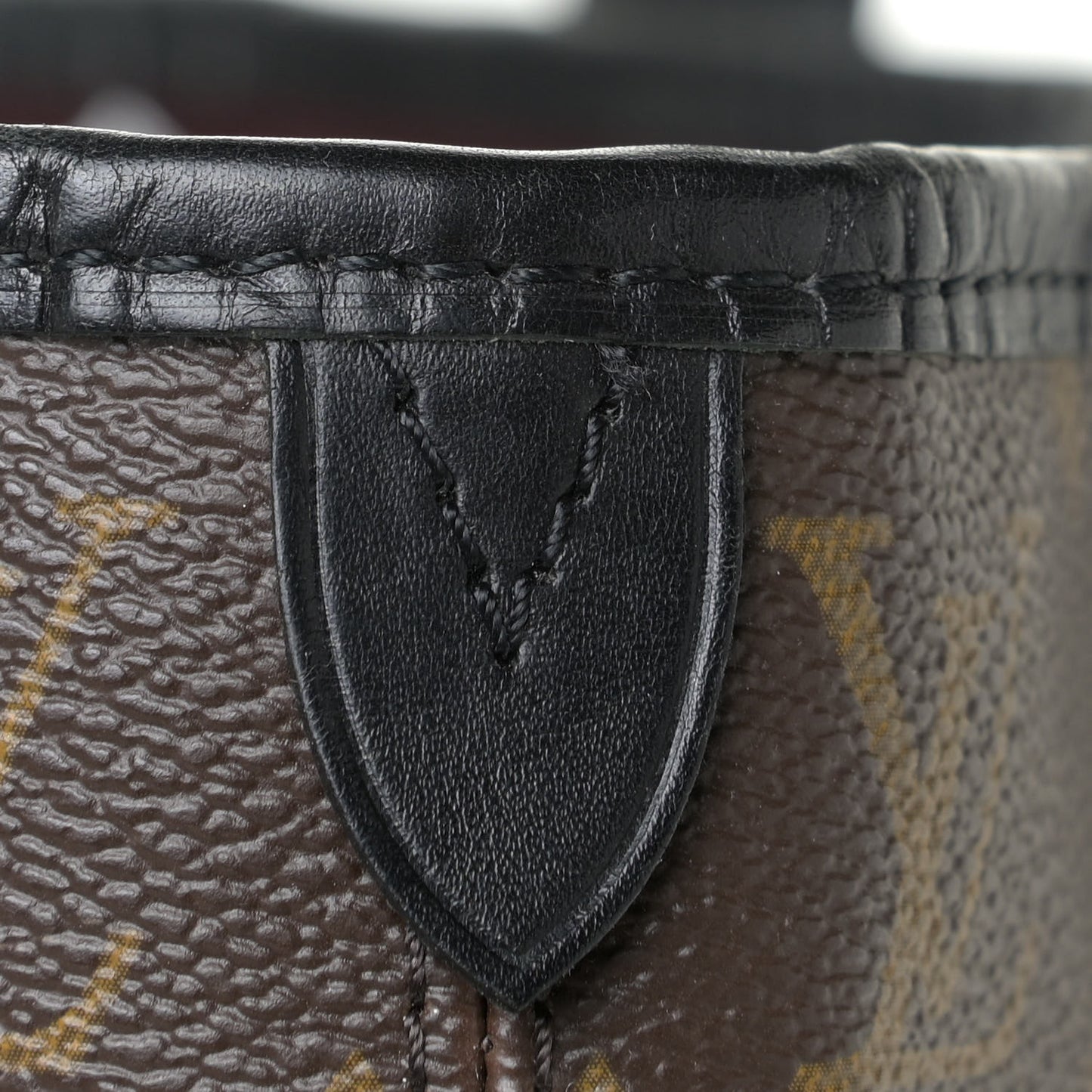 Monogram Macassar Davis