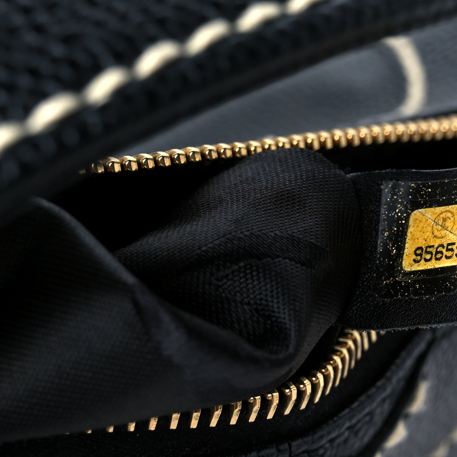 Chanel Caviar CC Stitched Small Hobo Black 7 of 10