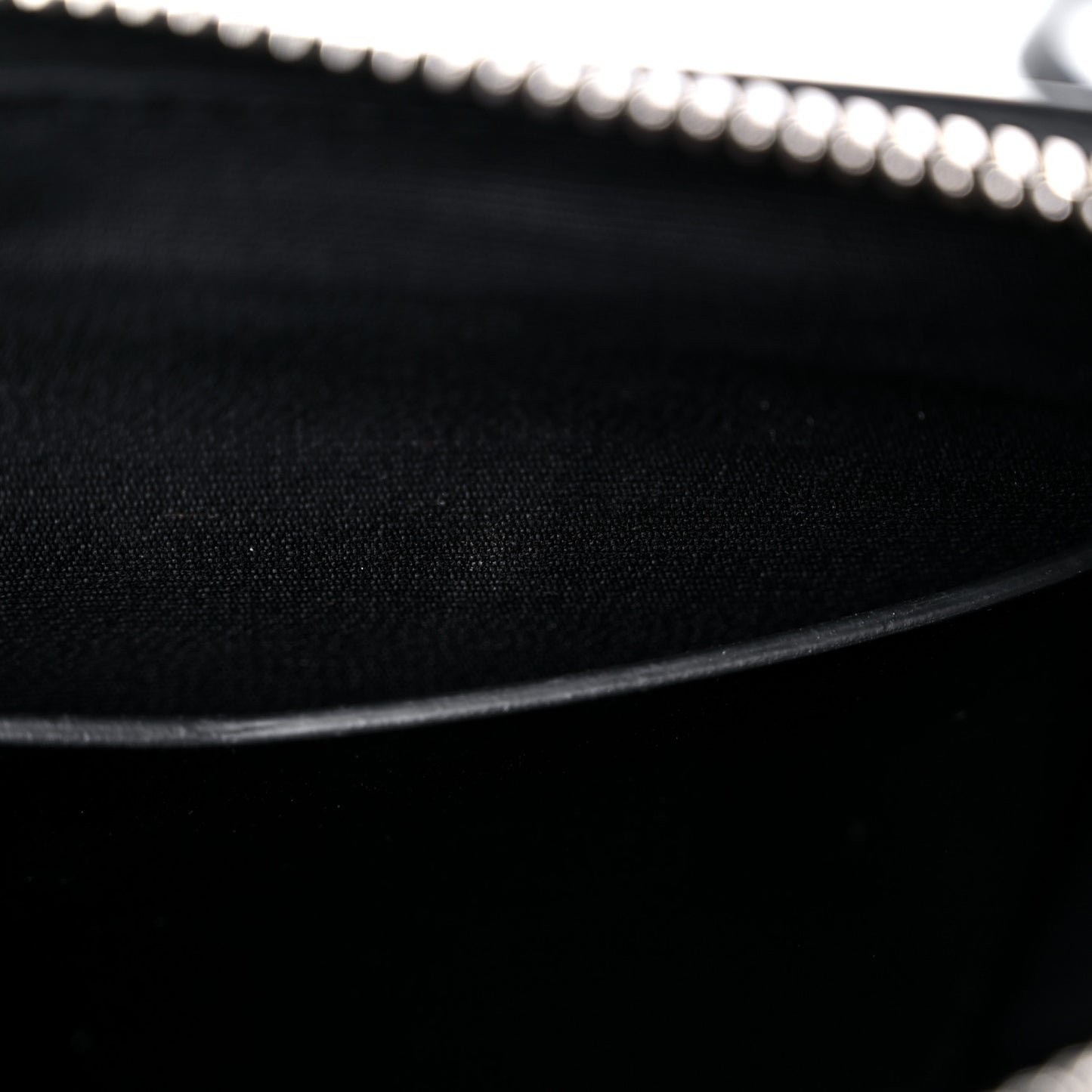 Calfskin Logo Embossed XS Antigona 4G Black