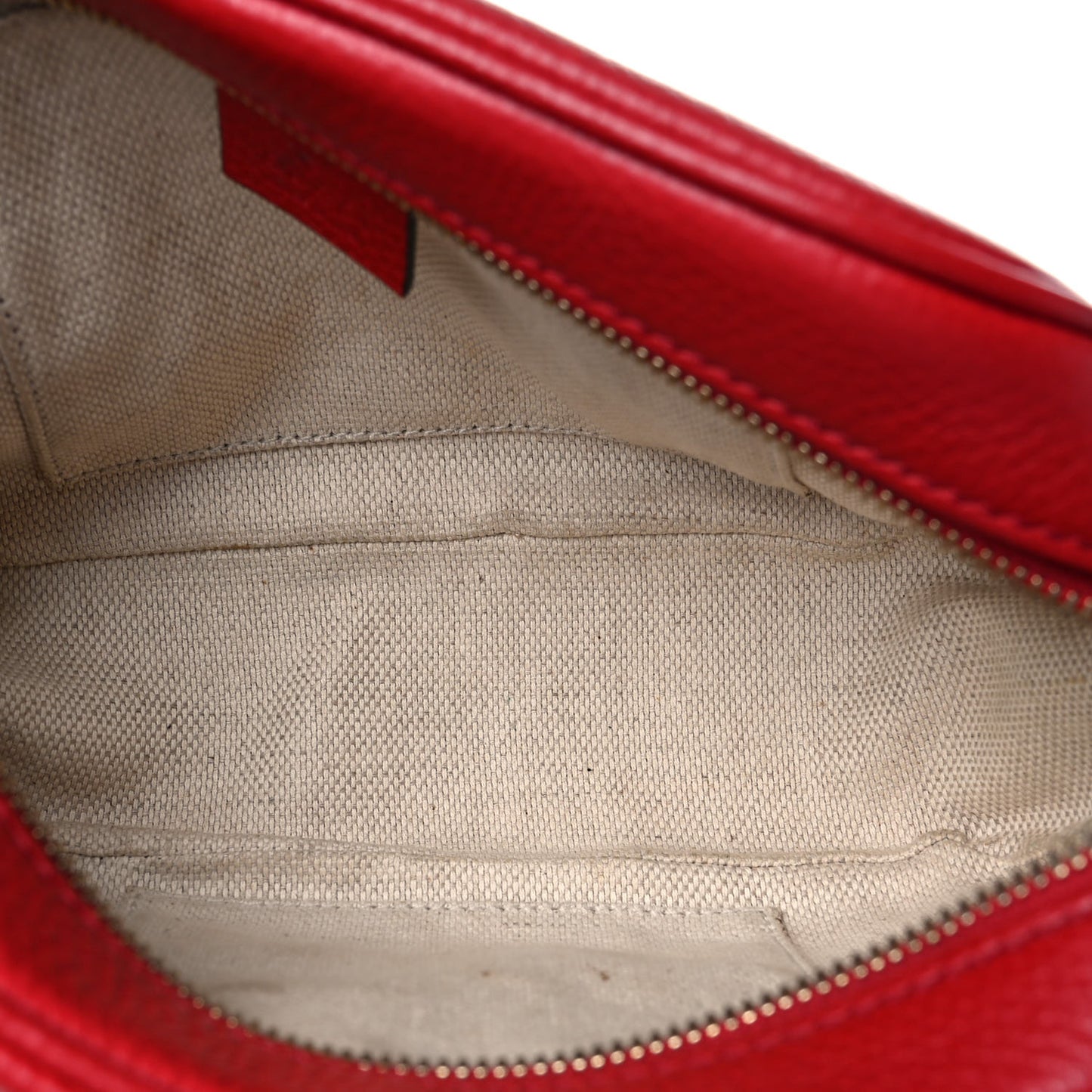 Pebbled Calfskin Small Soho Disco Bag Vibrant Red