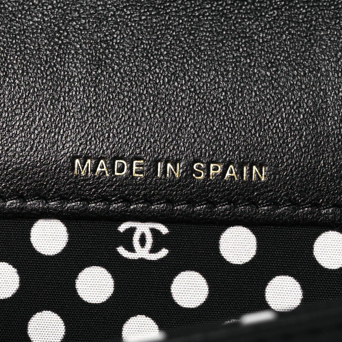 Lambskin Quilted Pearl CC Chanel Flap Card Holder Black