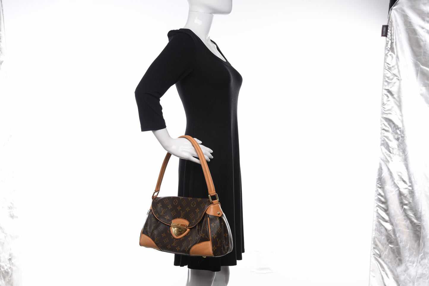 Monogram Beverly MM