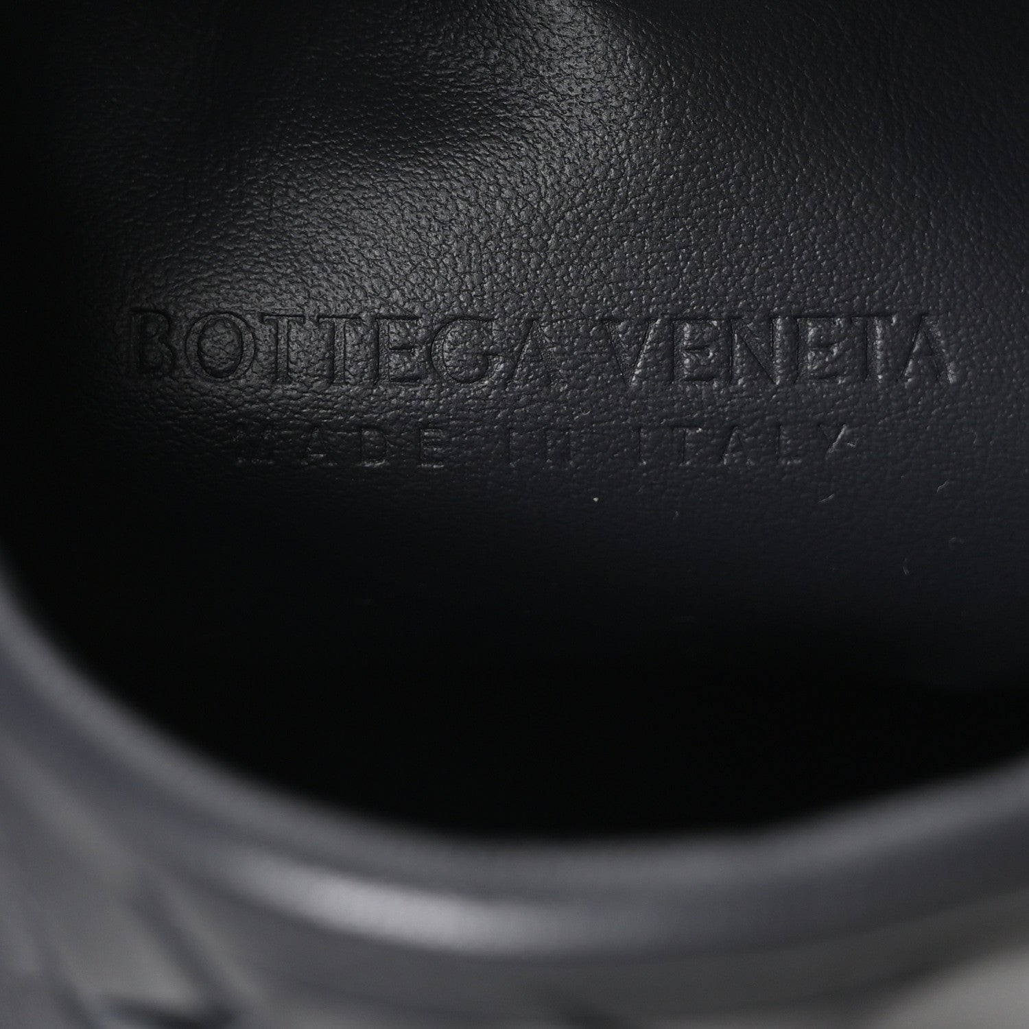 Bottega Veneta Calfskin Intrecciato Mini Hop Black 6 of 9
