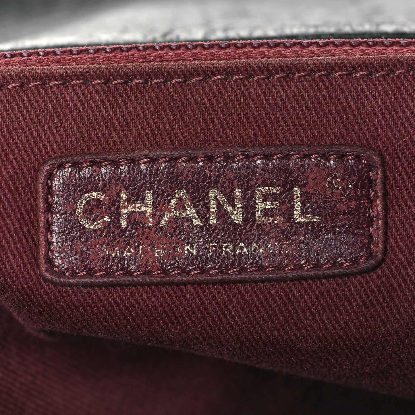 Glazed Calfskin Castle Rock Large Flap Black Burgundy