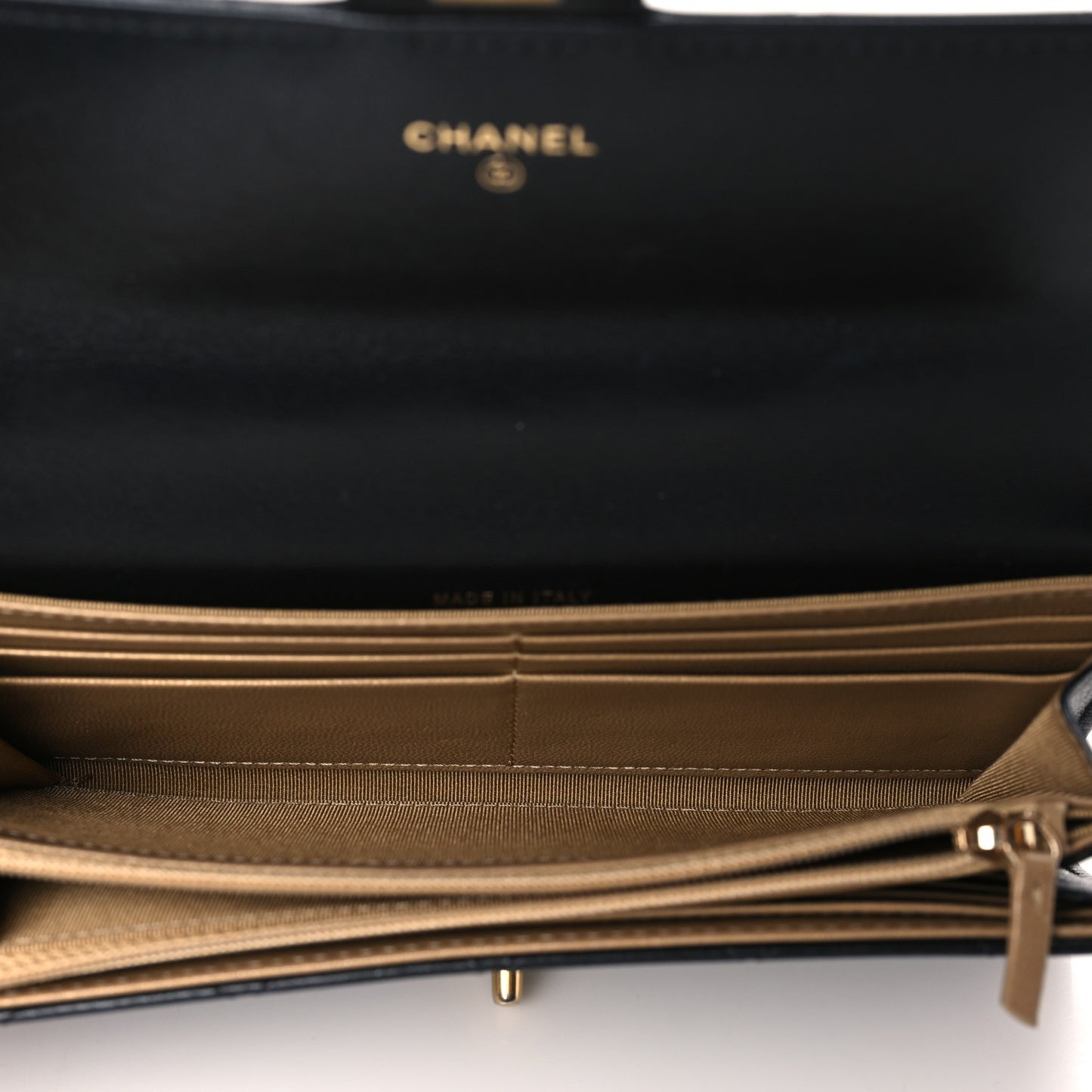 Goatskin Quilted Chic Pearls Clutch With Chain Black