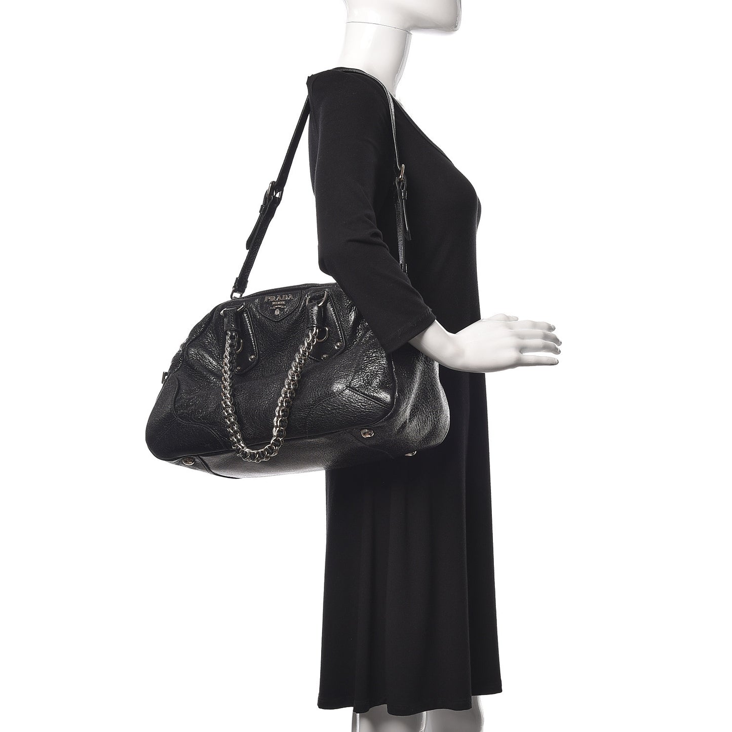 Cervo Lux Chain Shoulder Bag Black