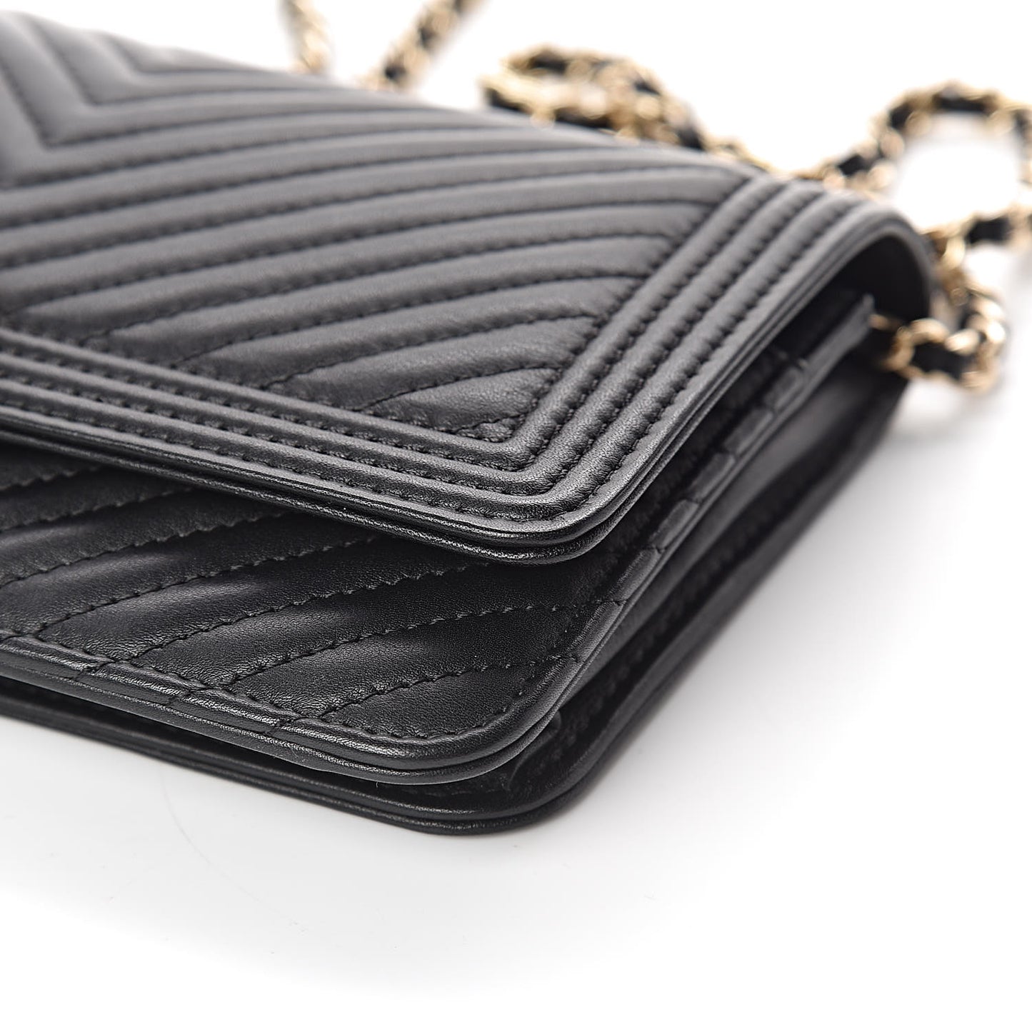 Calfskin Chevron Boy Wallet On Chain WOC Black