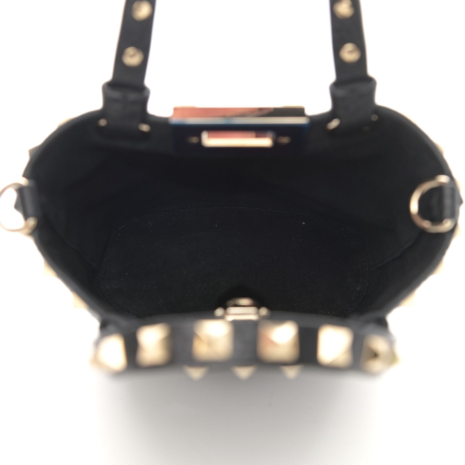 Valentino Garavani Pebbled Calfskin Rockstud Bucket Bag Black 5 of 9