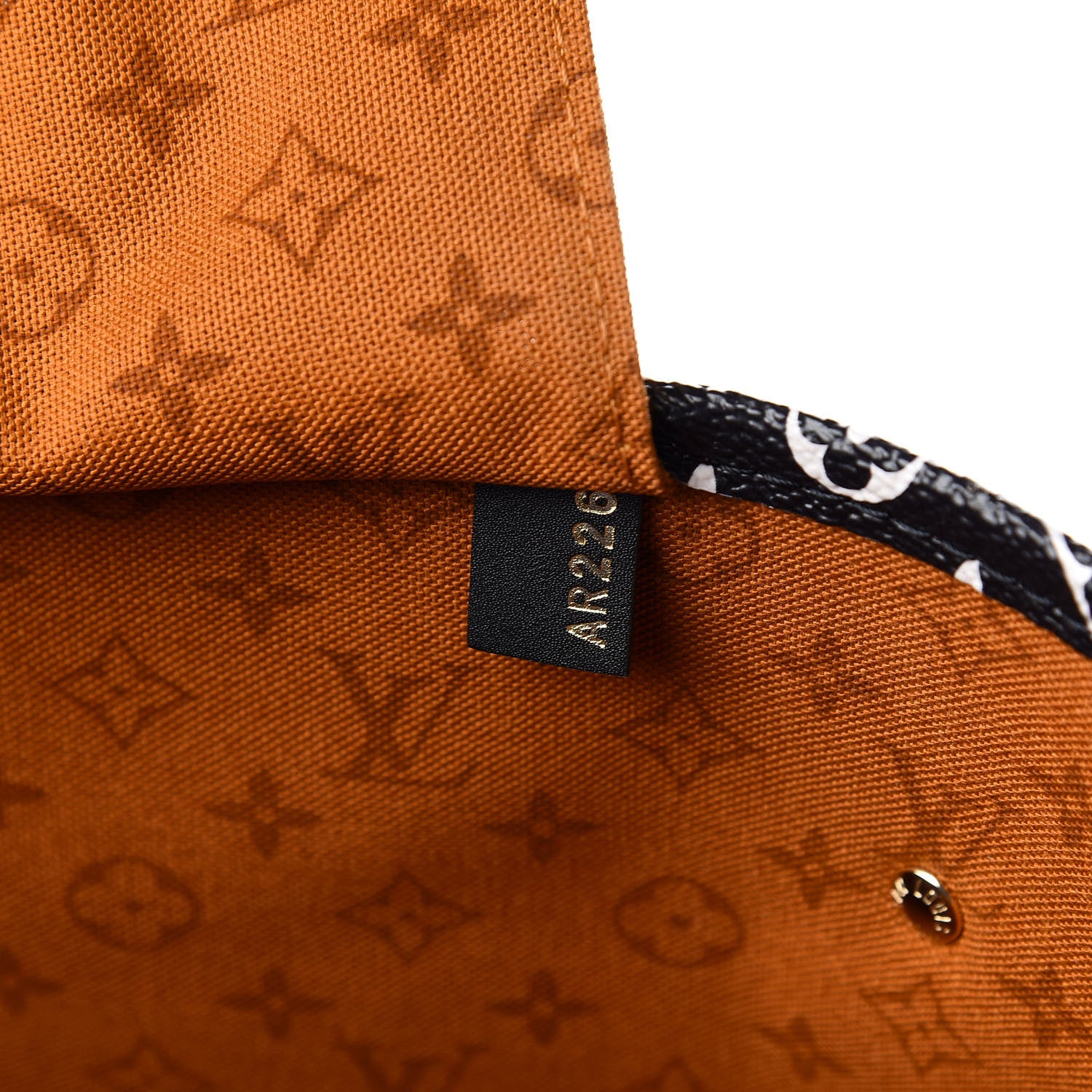 Louis Vuitton Monogram Giant Crafty Neverfull MM Creme Caramel 8 of 11