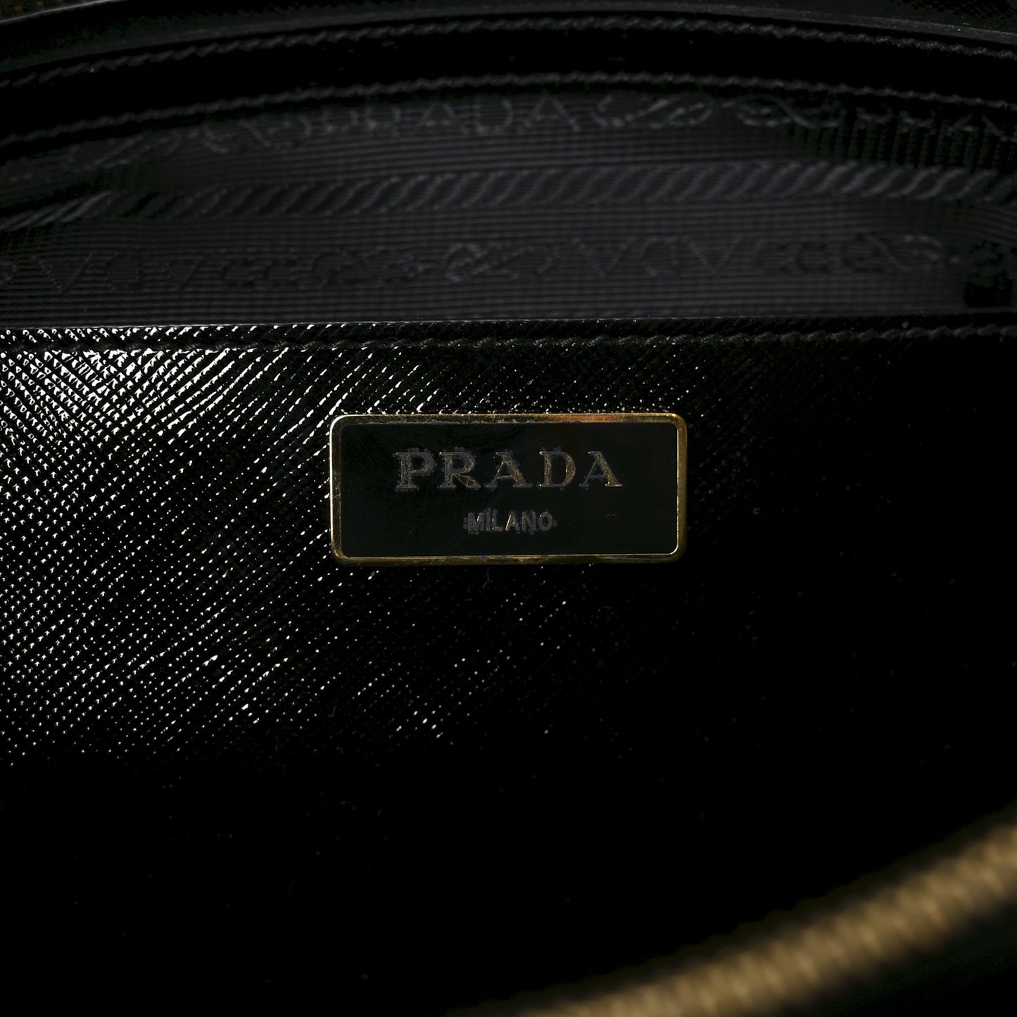 Saffiano Vernice Medium Open Promenade Tote Black