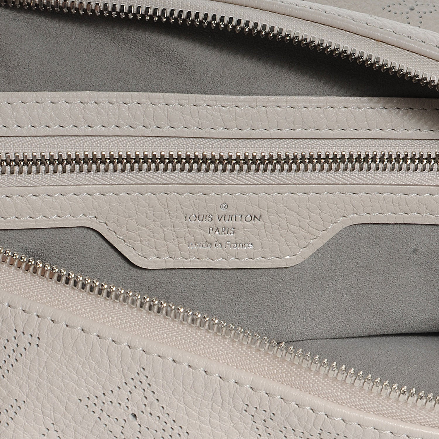Louis Vuitton Mahina Selene PM Sable 7 of 8