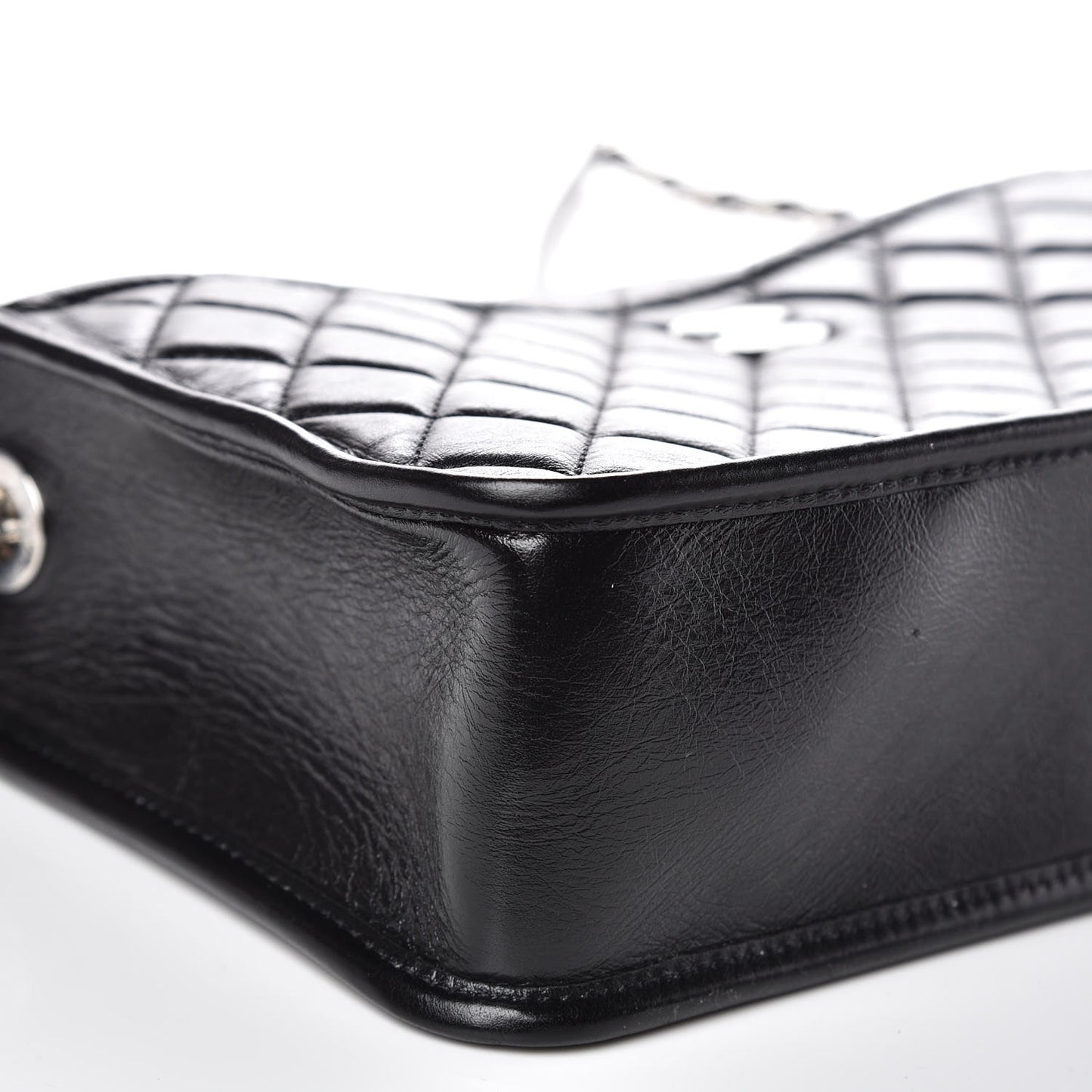 Aged Calfskin Quilted Large Working Vibe Camera Case Black