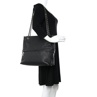 Chanel Crumpled Grained Calfskin Zip and Carry Shopping Tote Black 2 of 10