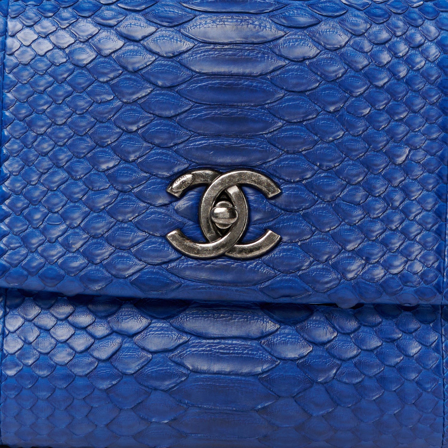 スボミー 美品CHANEL IDENTIFICATION ダークブルー スボミー 美品CHANEL IDENTIFICATION ダークブルー ブルー ドゥ