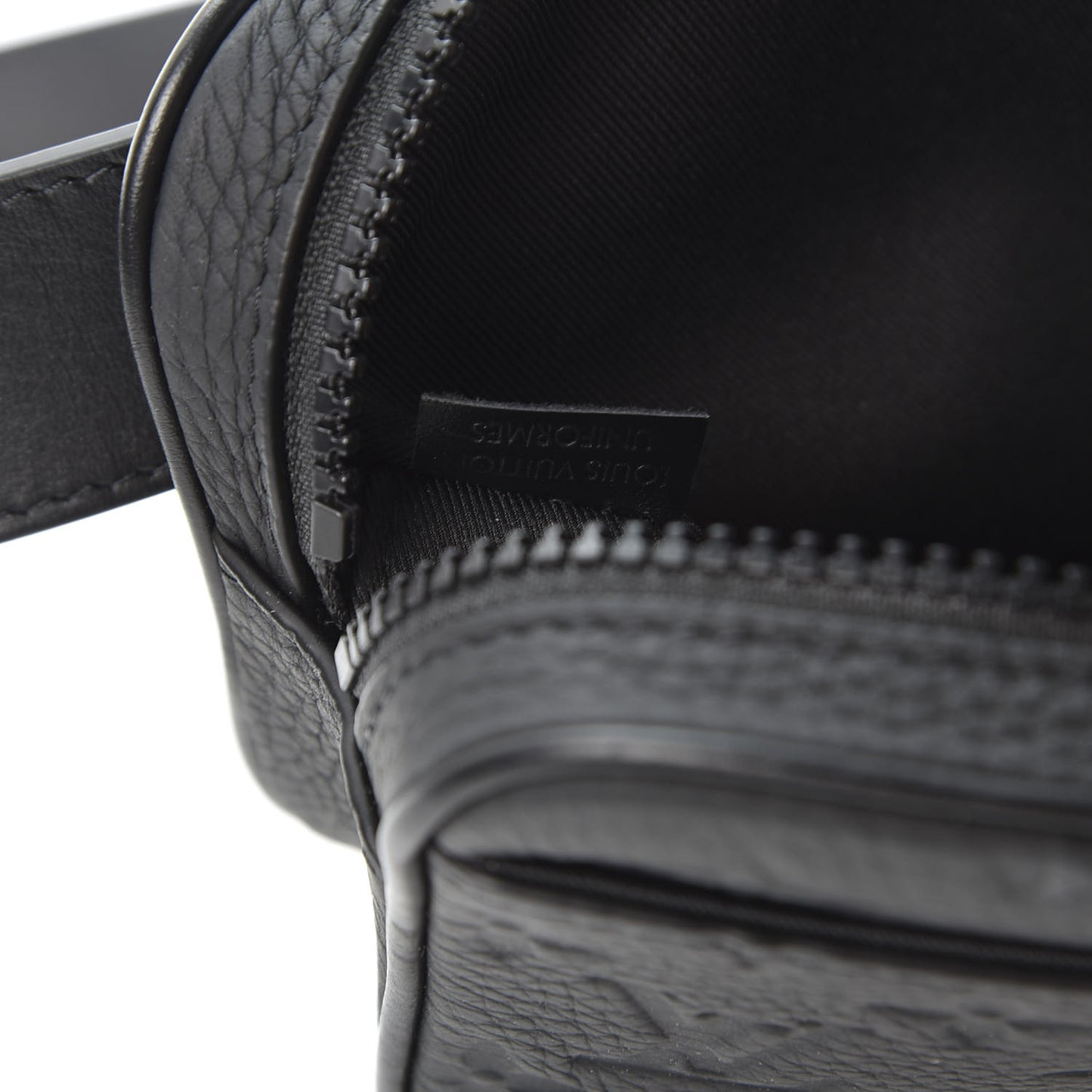 Taurillon Monogram Uniformes Solar Ray Soft Pochette Volga Belt Bag Black