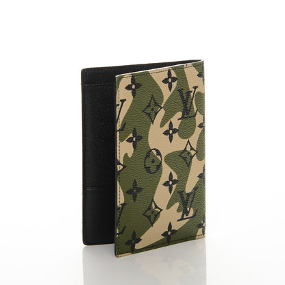 Louis Vuitton Monogramouflage Passport Cover 3 of 7