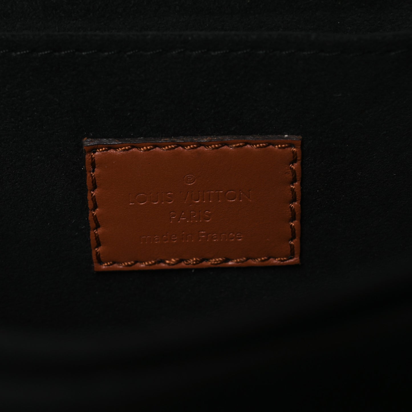 Reverse Monogram Dauphine MM