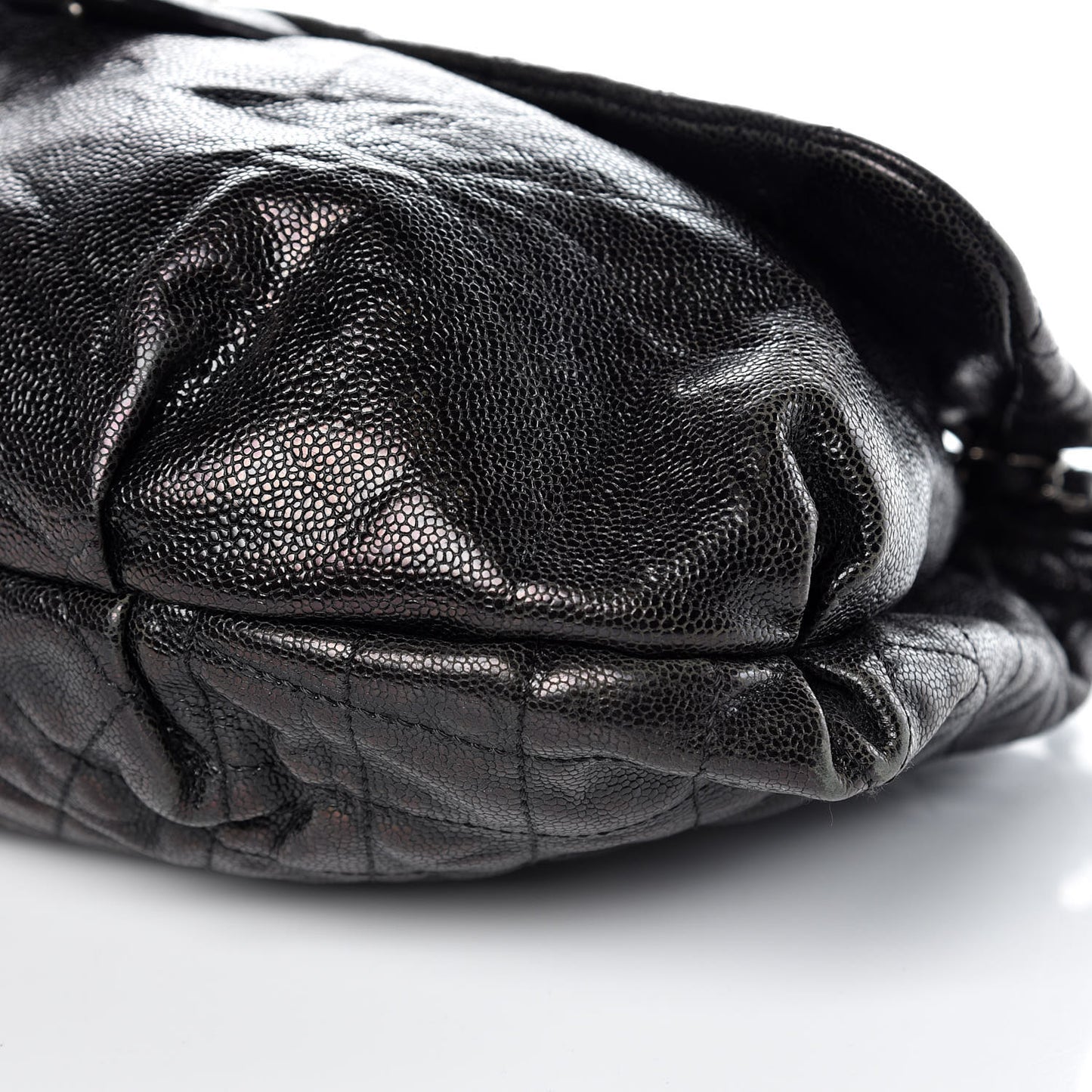 Crumpled Caviar Quilted Maxi Elastic Flap Black