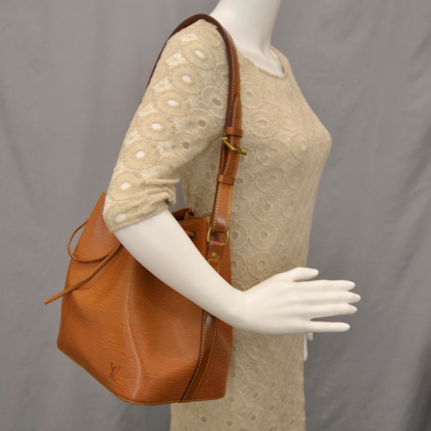 Louis Vuitton Epi Petit Noe Cipango 2 of 9