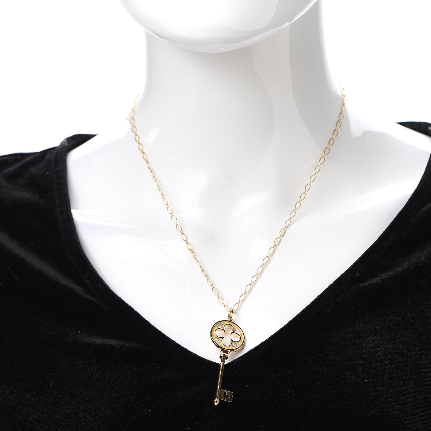 18K Yellow Gold Diamond Quatrefoil Key Pendant Necklace