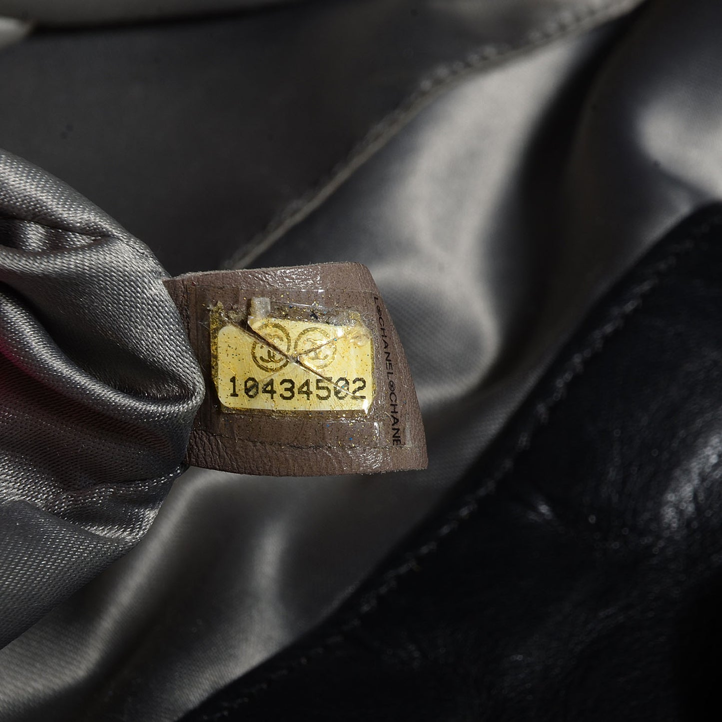 Calfskin Modern Chain Rhodoid Hobo Black