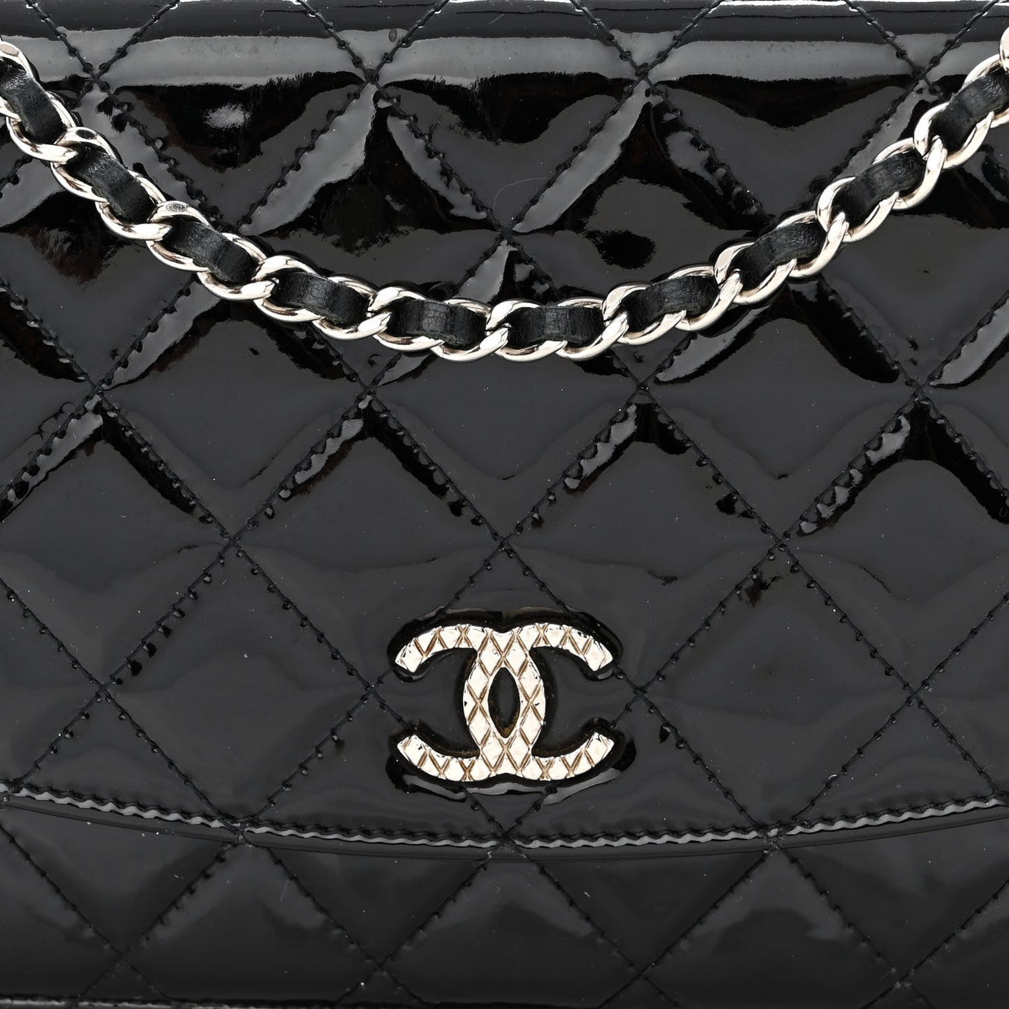 Patent Quilted Brilliant Wallet On Chain WOC Black