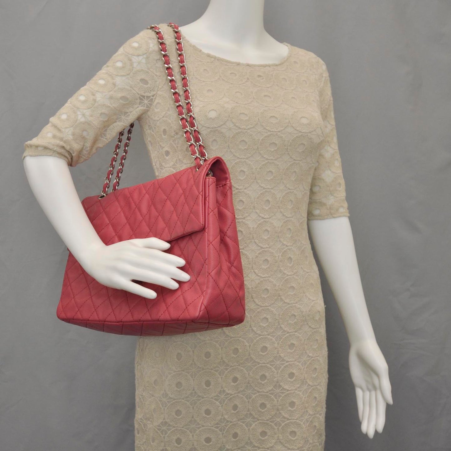 Caviar Maxi Flap Fuchsia