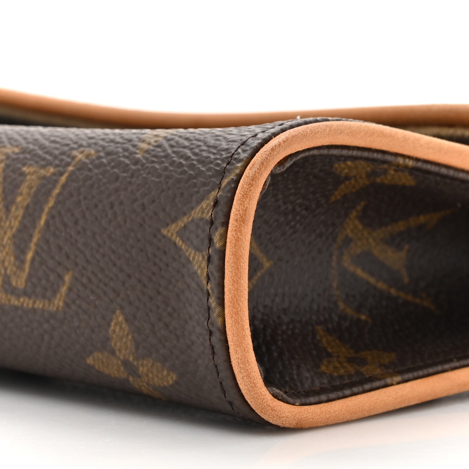 Louis Vuitton Monogram Pochette Florentine S 9 of 14