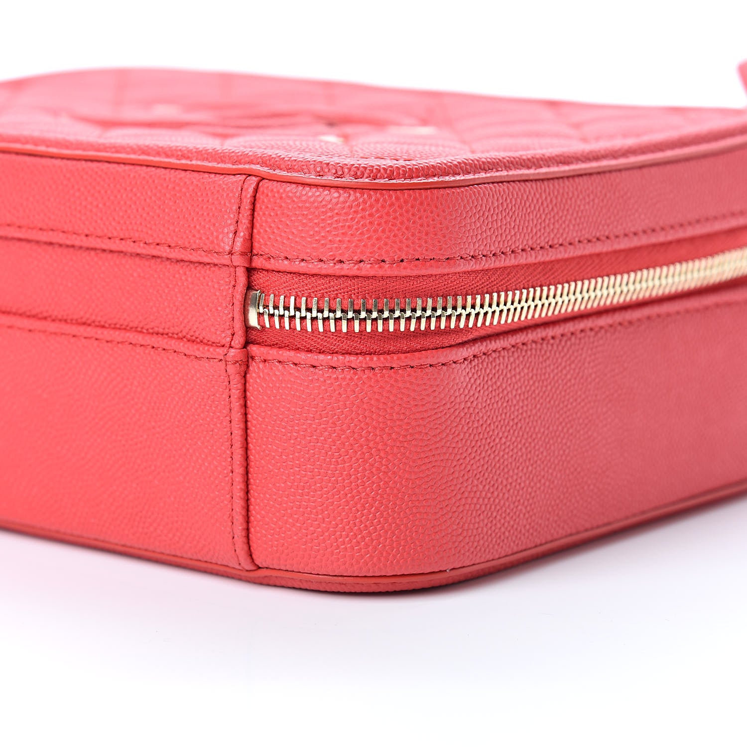 Chanel Caviar Quilted Medium CC Filigree Vanity Case Red 10 of 10