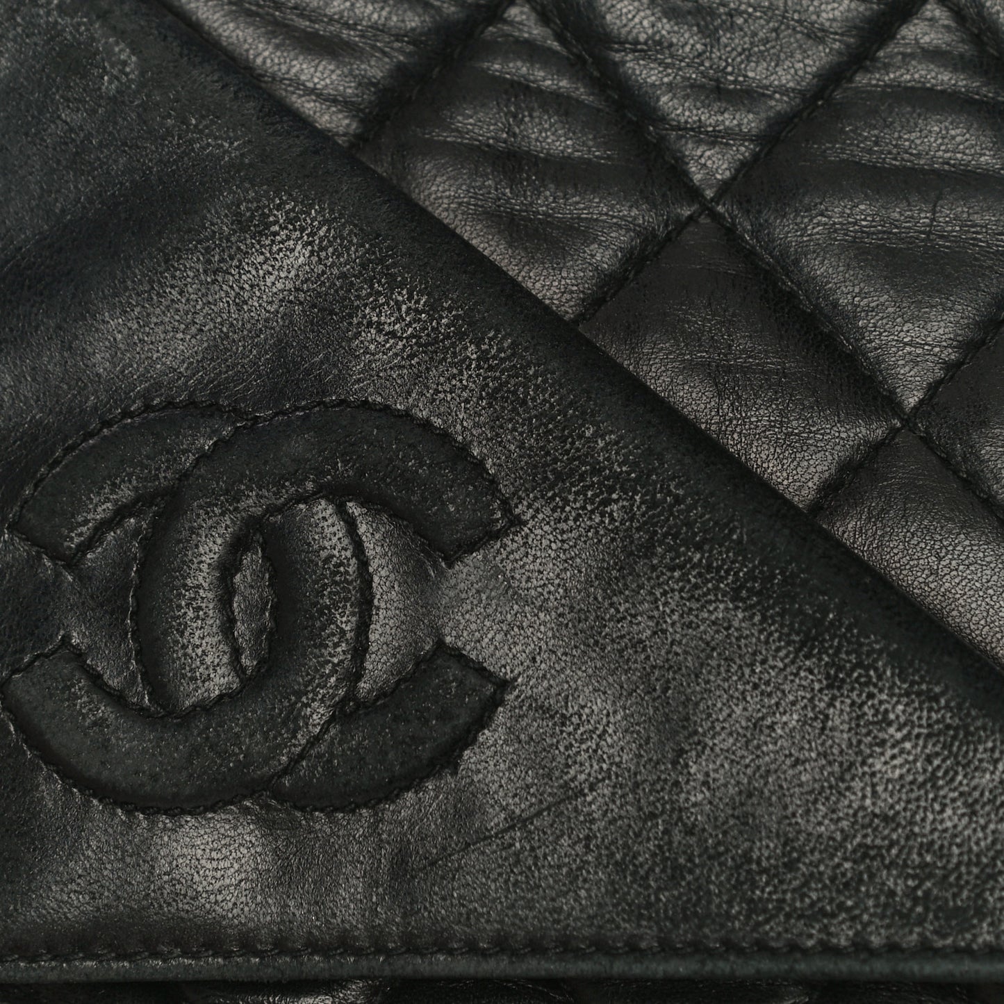 Lambskin Quilted Tassel Camera Case Black