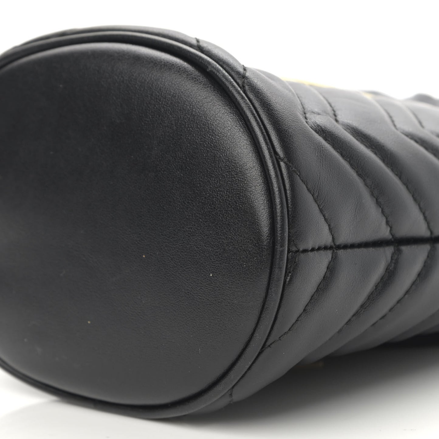 Calfskin Matelasse Mini GG Marmont 2.0 Bucket Bag Black