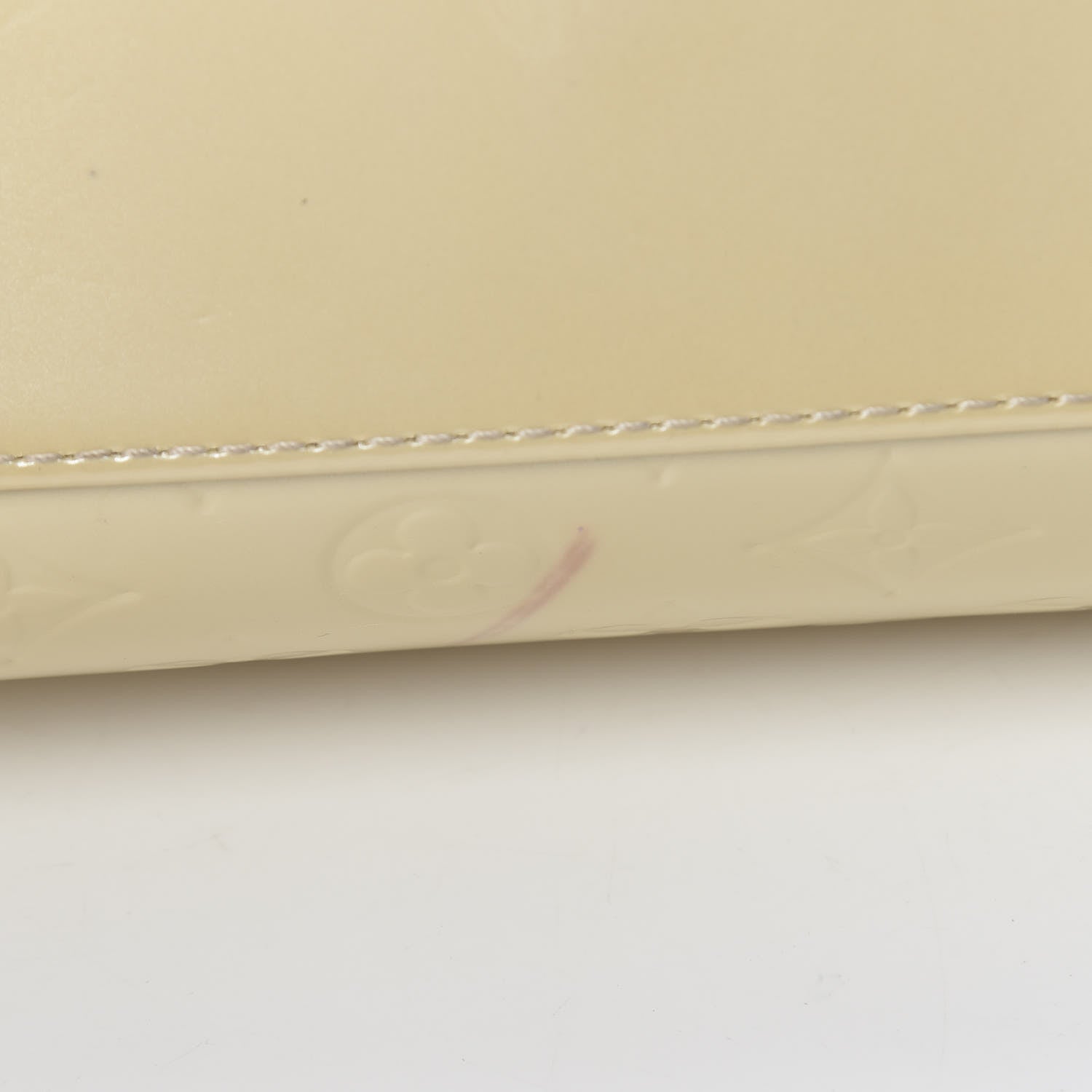 Louis Vuitton Vernis Brea GM Blanc Corail 14 of 15