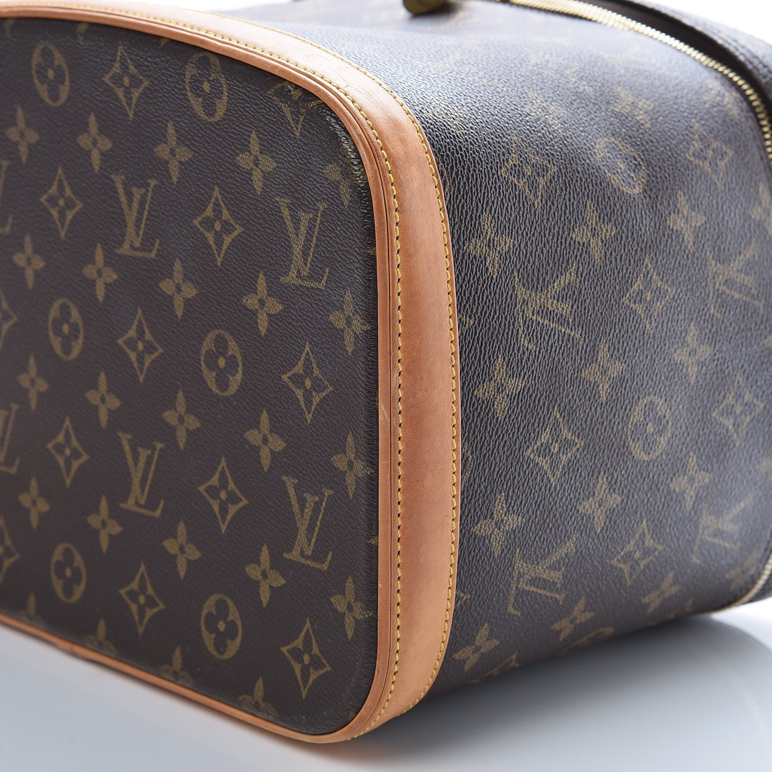 Louis Vuitton Monogram Nice 22 of 26