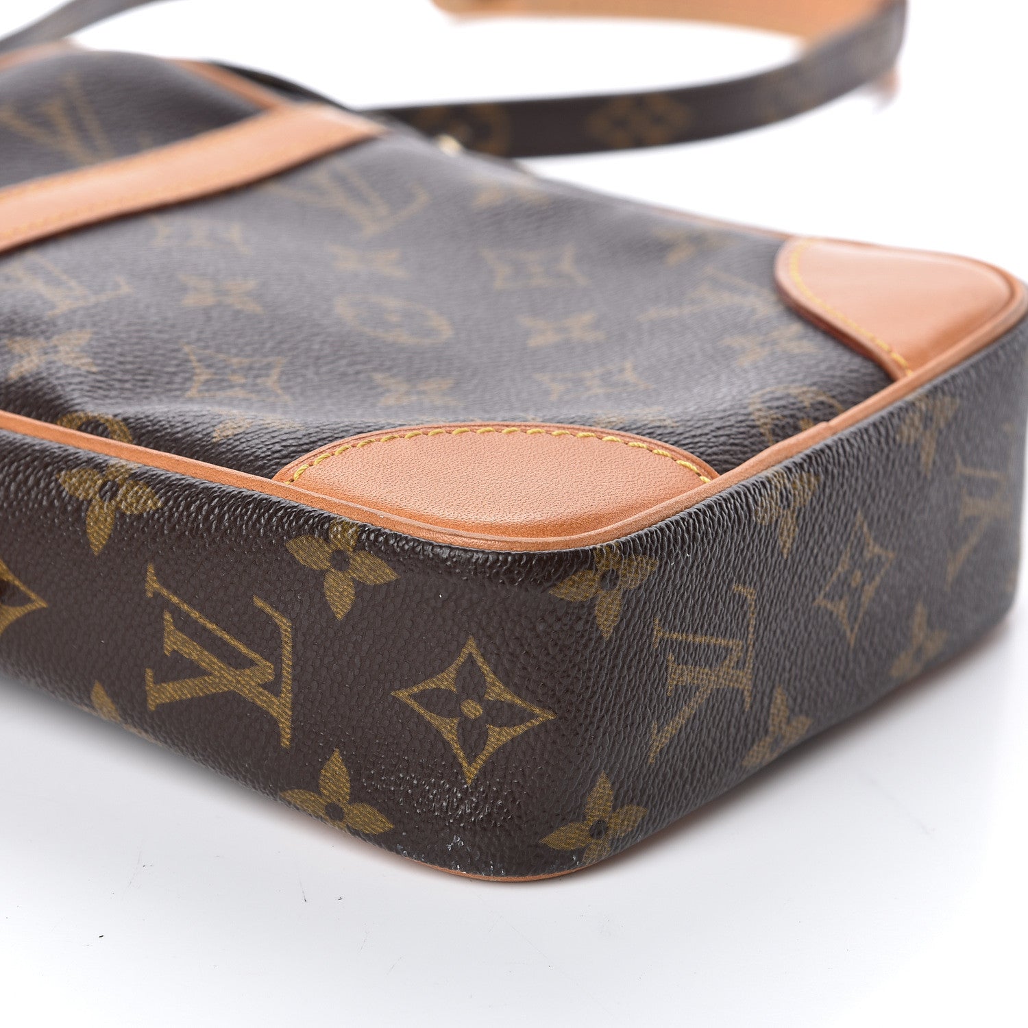 Louis Vuitton Monogram Danube 21 8 of 10