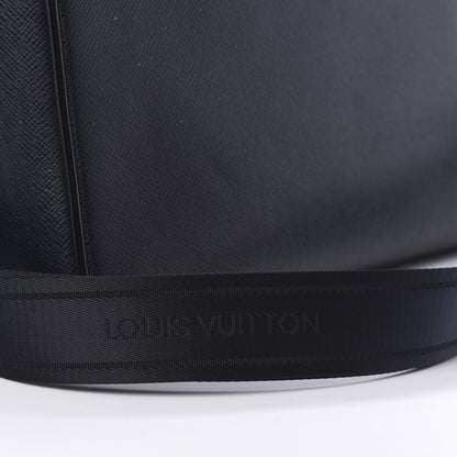 Louis Vuitton Taiga Roman GM Messenger Marine 8 of 11