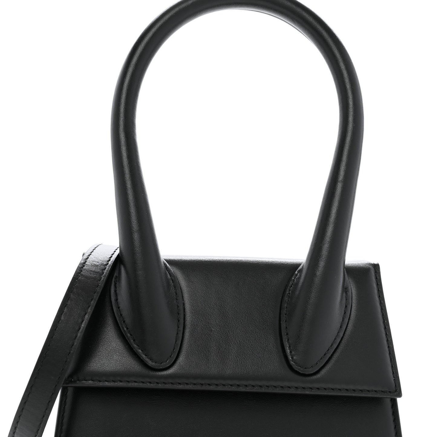 Smooth Calfskin Le Chiquito Moyen Black