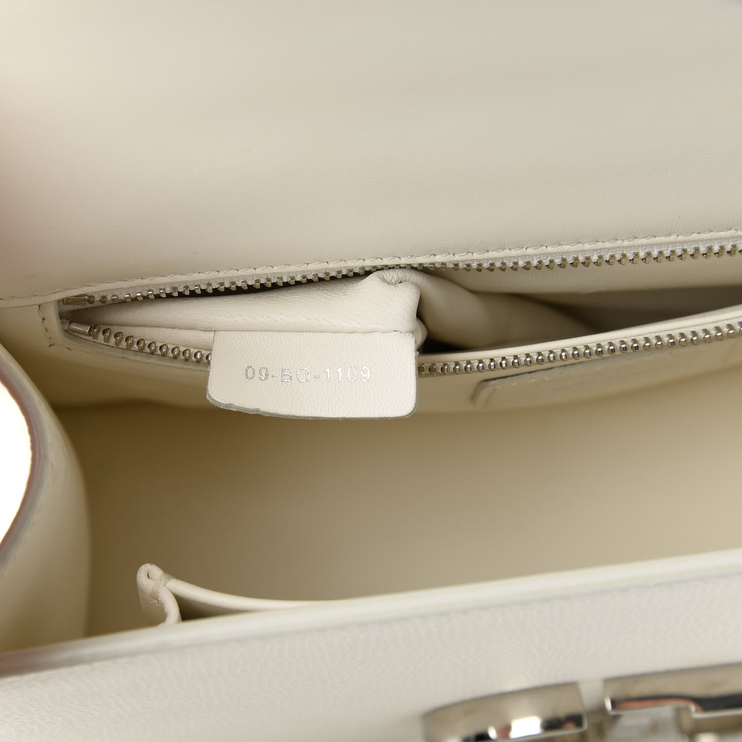 Christian Dior Grained Calfskin 30 Montaigne Chain Flap Bag White 9 of 10