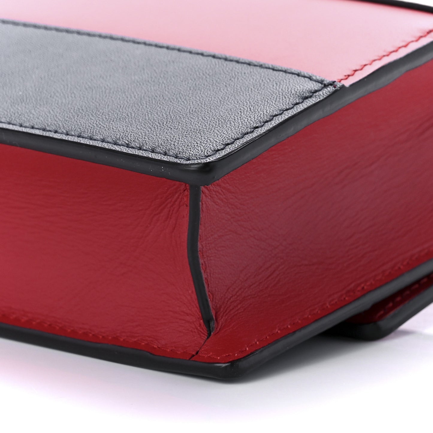 Calfskin Queen Margaret Chain Wallet Blue Agata Hibiscus Red Mystic White