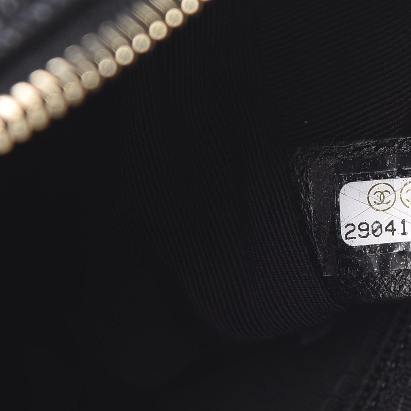 Caviar Quilted Small In & Out Camera Case Black