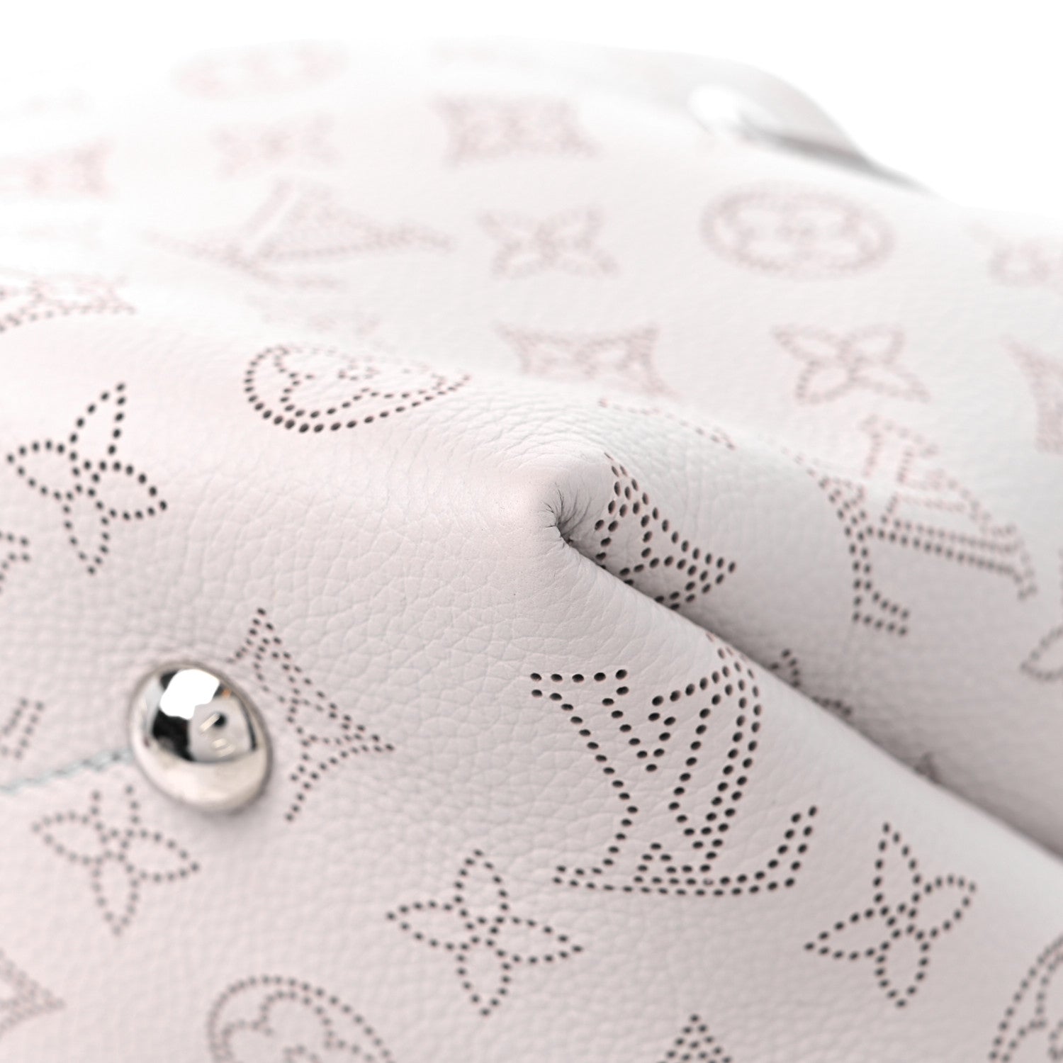 Louis Vuitton Mahina Bella Brume 12 of 13
